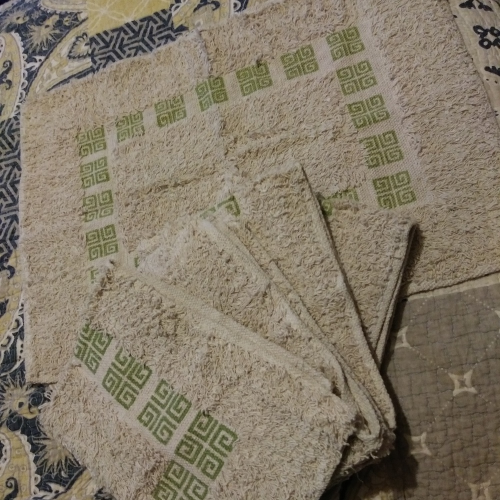 Bundle of 5 table placemats
